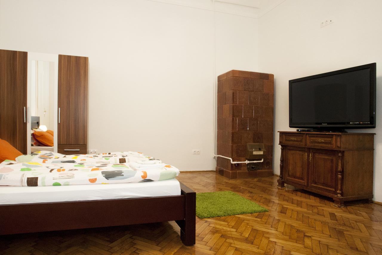 Ariel Studio Close To St. Stephen Basilica Budapest Exterior photo